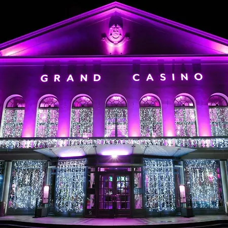 Le Continental Hotel Forges-les-Eaux