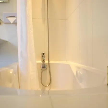 Le Continental 3*