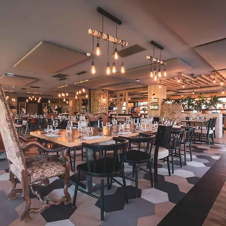 Szálloda Le Continental 3*