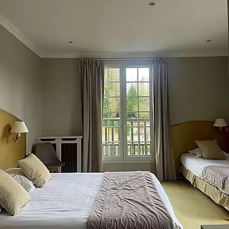 Le Continental 3* Forges-les-Eaux